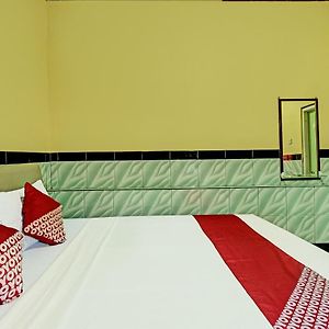 Oyo 92282 Hotel Muria